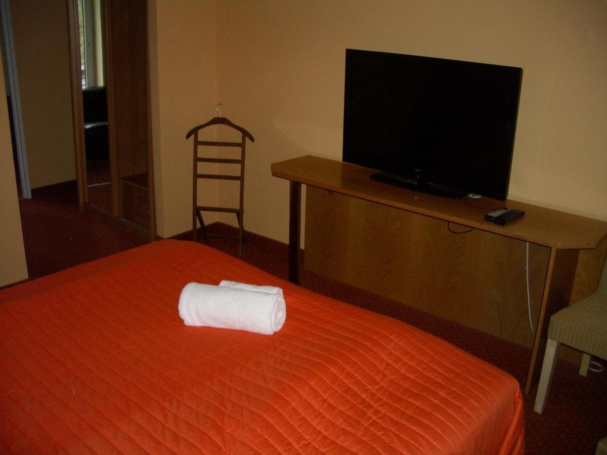 Bed and Breakfast Kardamon Żary Zimmer foto