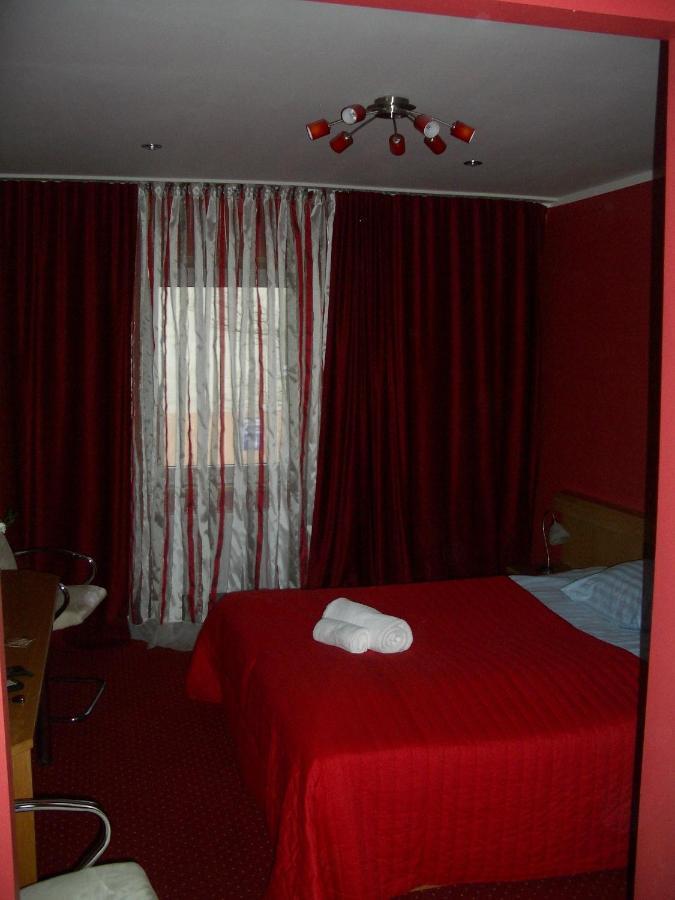 Bed and Breakfast Kardamon Żary Zimmer foto