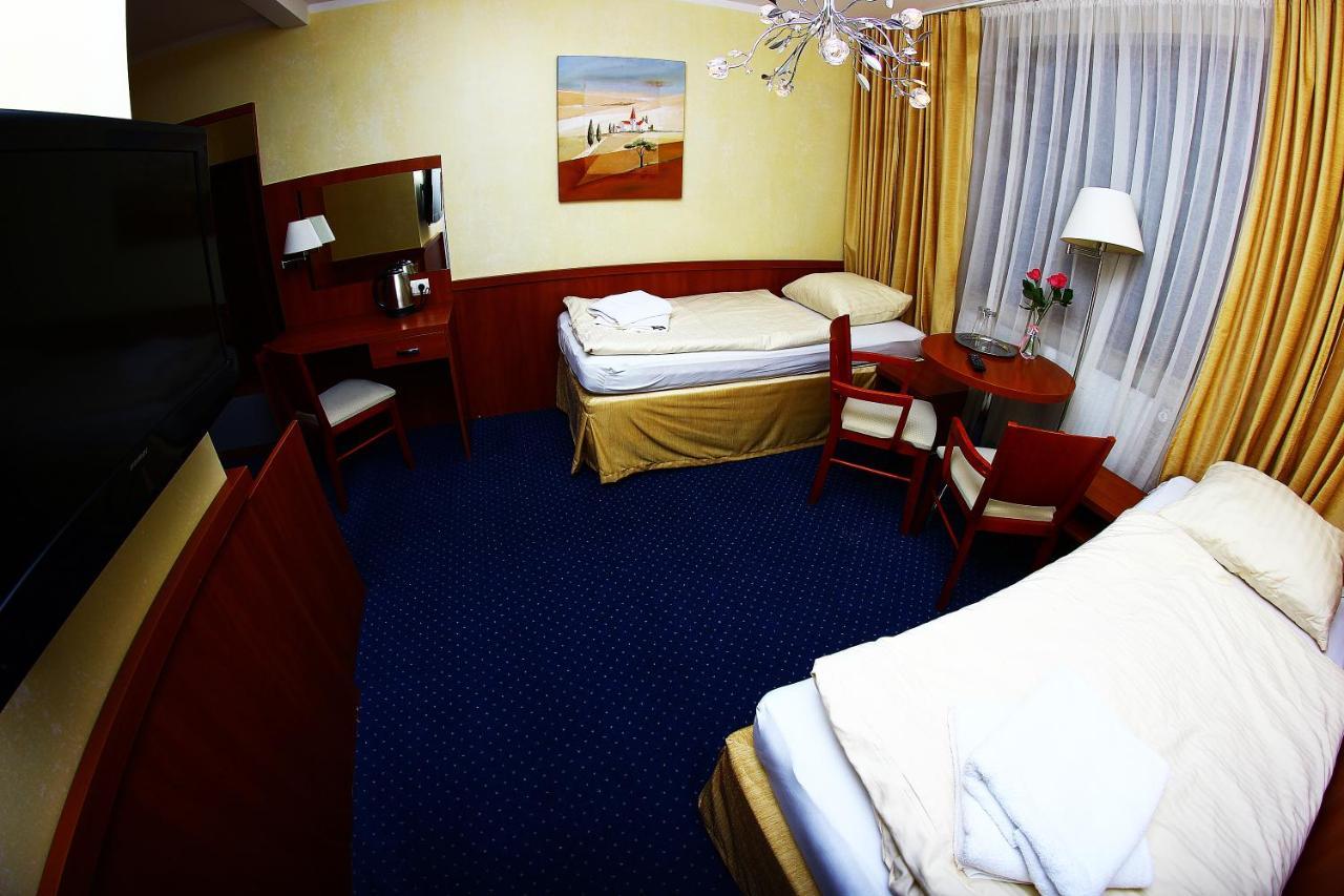 Bed and Breakfast Kardamon Żary Zimmer foto